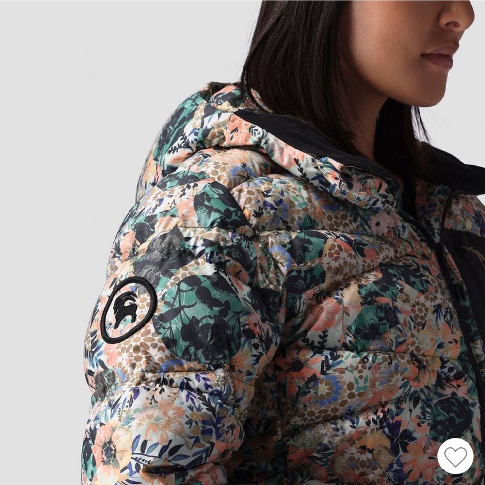 Backcountry hooded down jacket - image 8